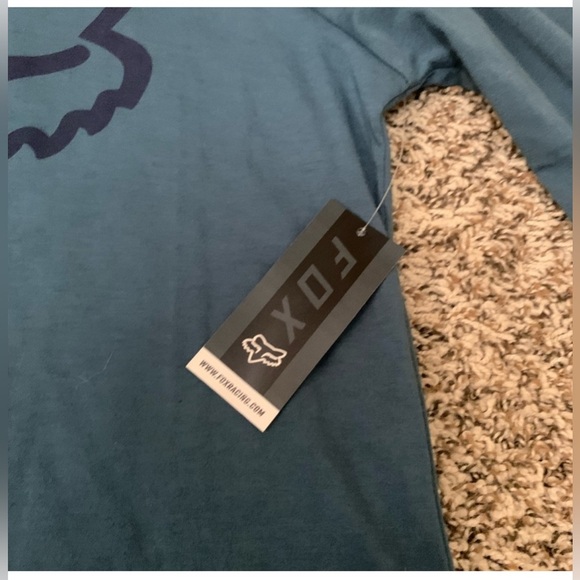 NWT Fox Women's Teal Long Sleeve Shirt w/ Crew Neckline Size Medium - Picture 2 of 7